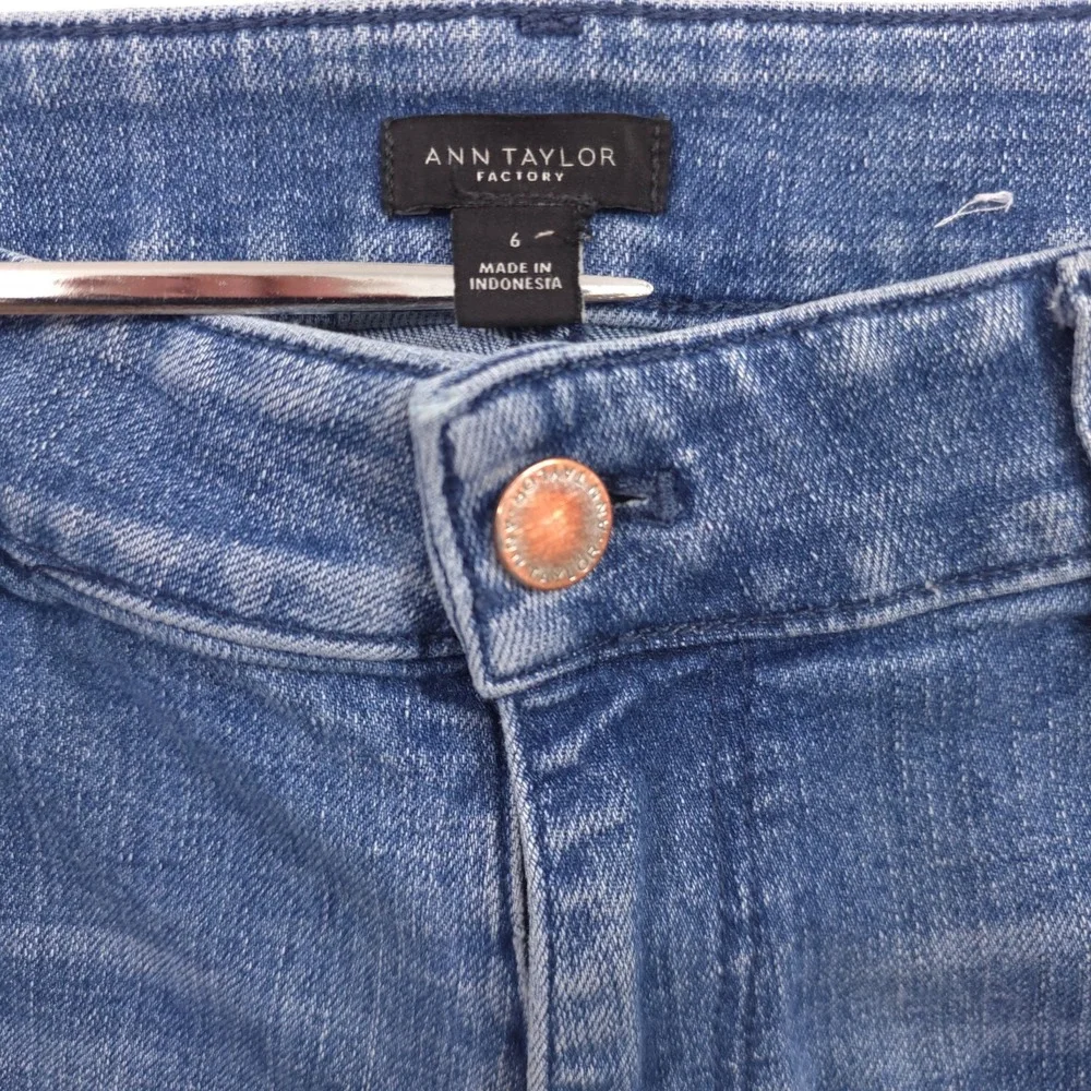 Ann Taylor Factory Women Slim Leg Jeans Size 6 Blue Medium Wash Mid Rise Stretch